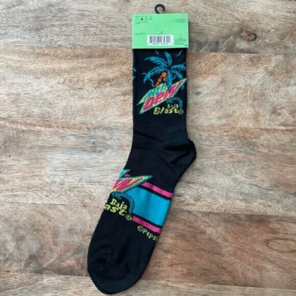 New: Mountain Dew Socks - Picture 2 of 2